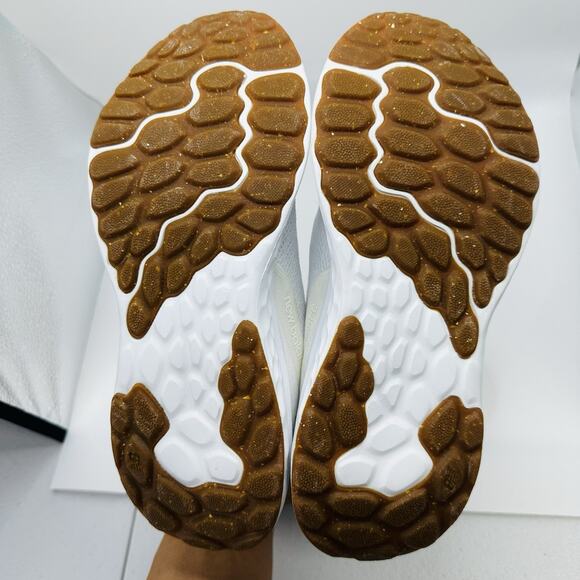 New Balance Fresh Foam Arishi V4 White Orange Running Shoe Women’s US 6.5 / 5M - Picture 6 of 7